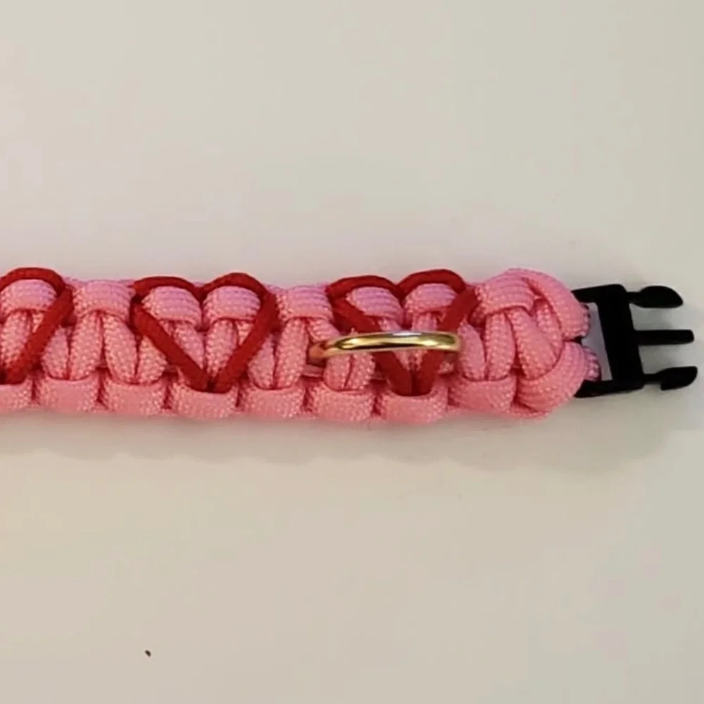 Handmade paracord heart collar